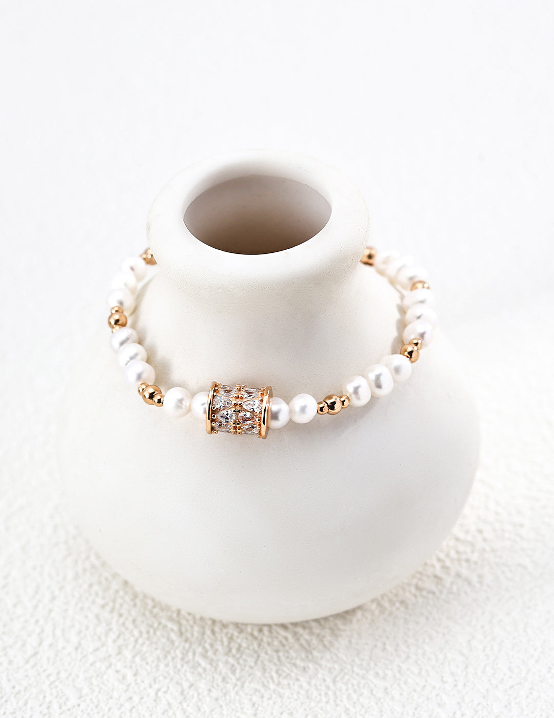 Pearl & Zirconia Bracelet - image 4