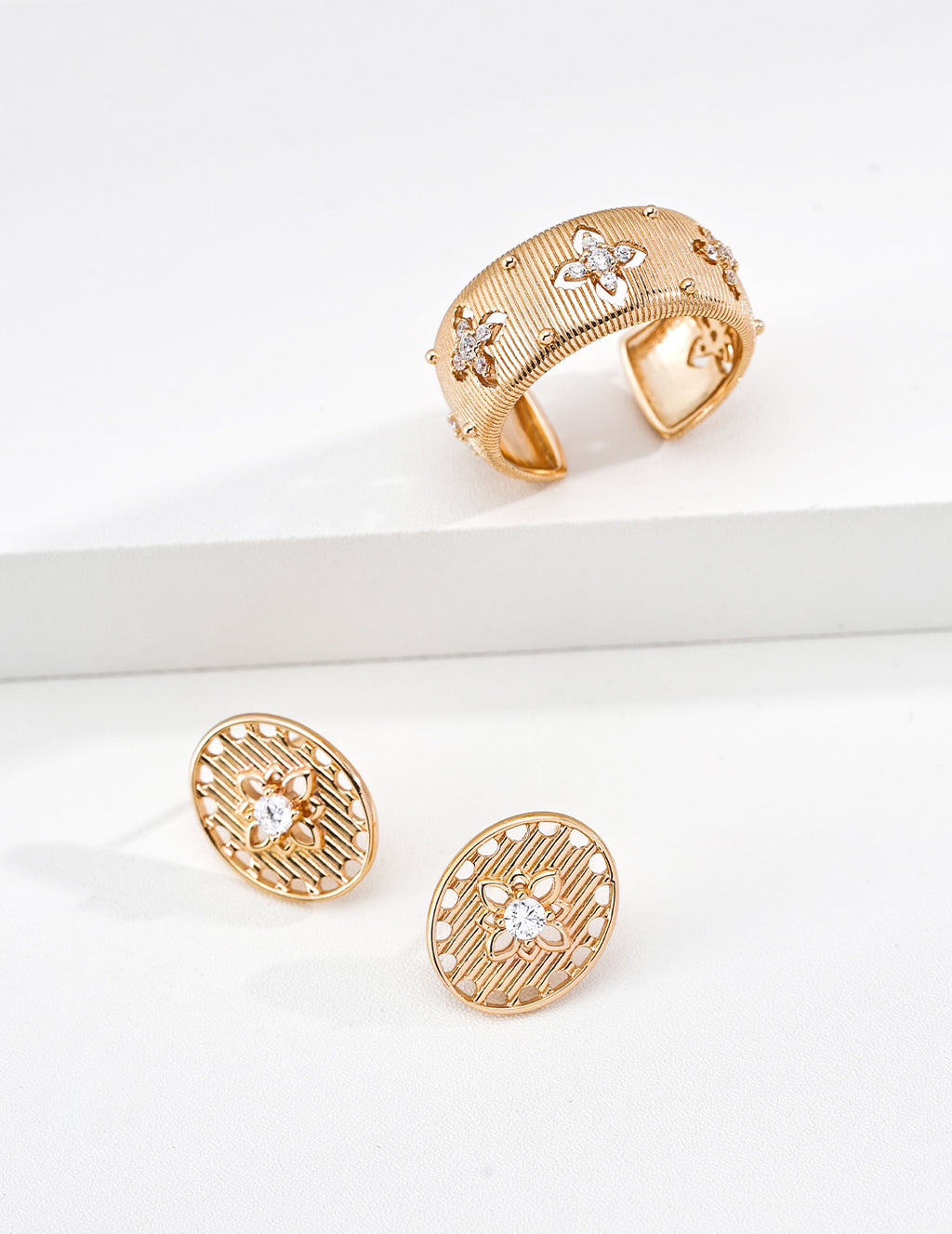 Moonlight Series Hollow Zirconia Stud Earrings - image 3