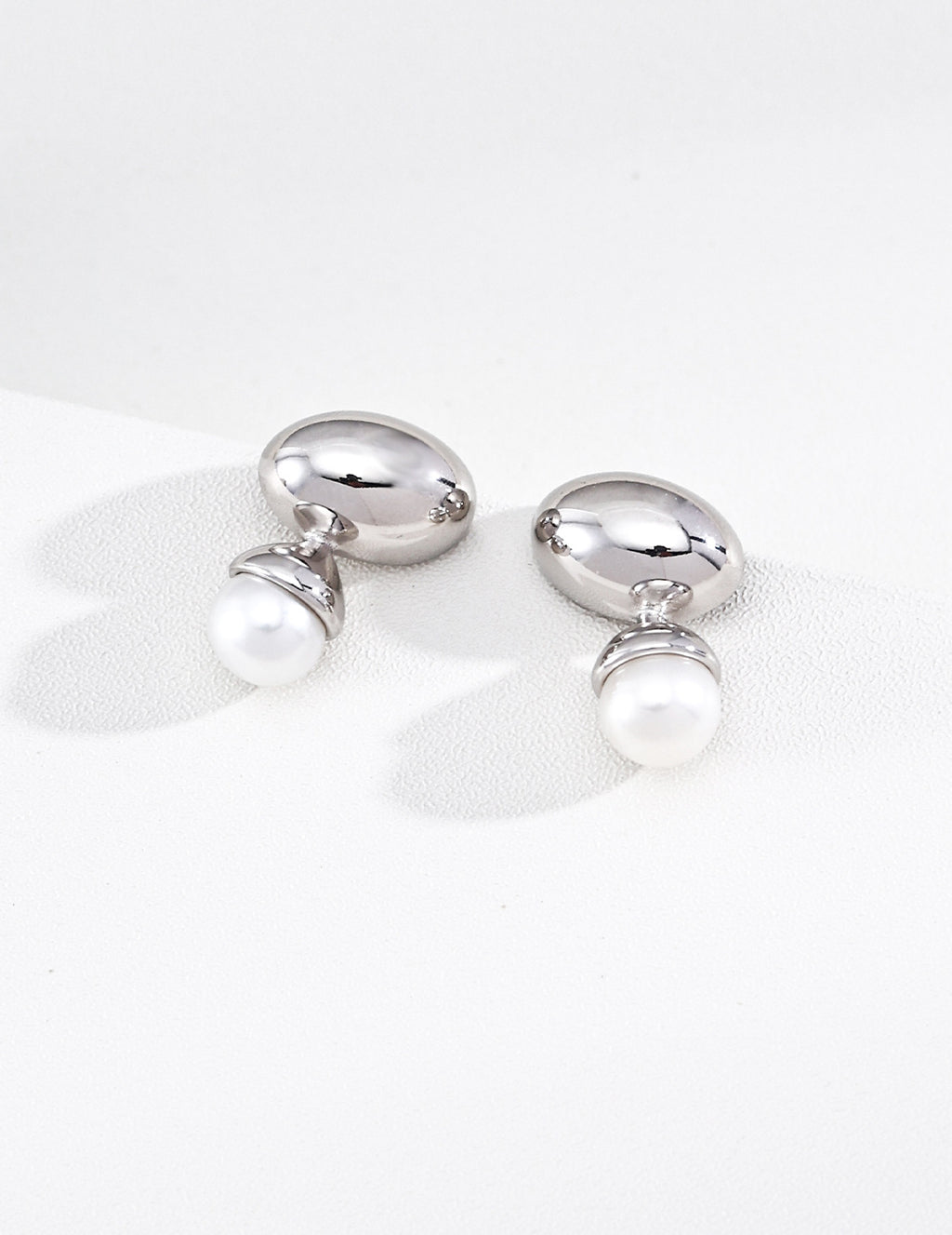 【Golden Dew】Pearl Drop Stud Earrings - image 2