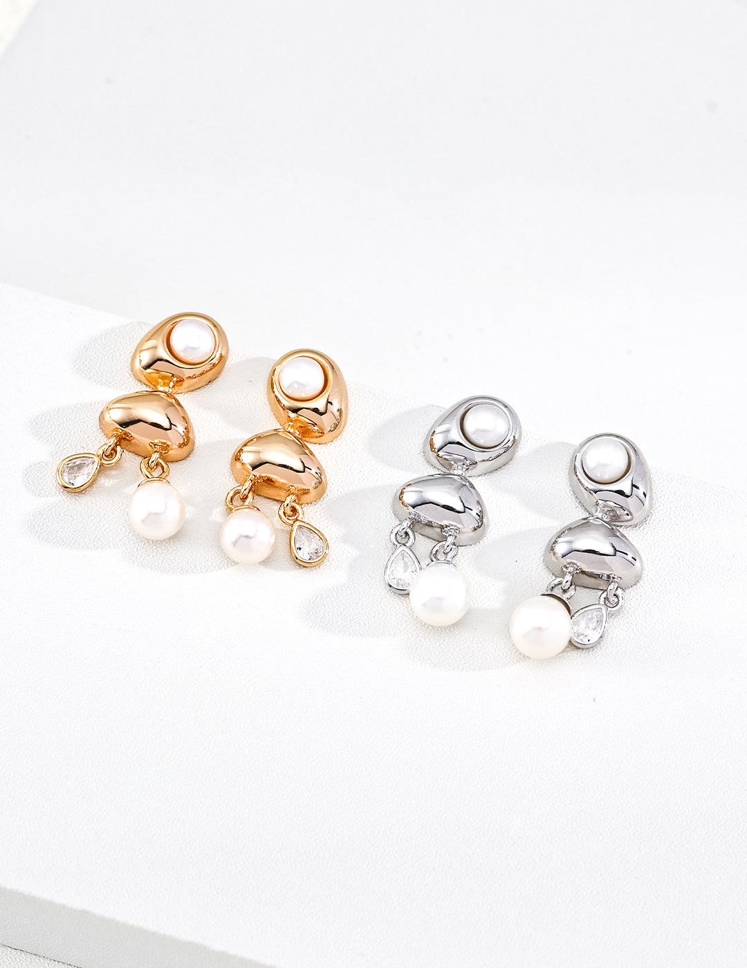 【Golden Dew】Pearl & Zirconia Drop Earrings - image 3