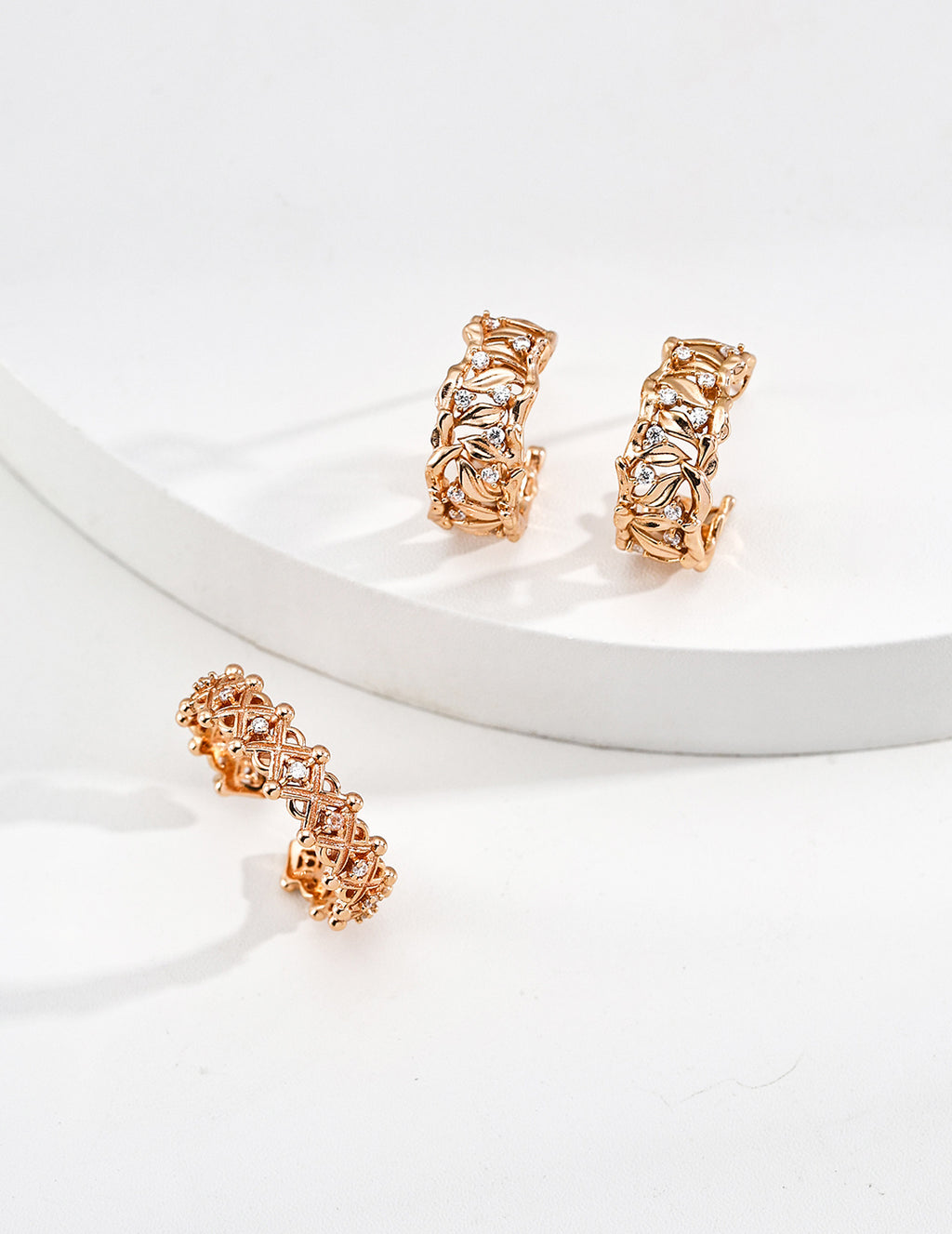 【Willow Fortune】Zirconia Earrings - image 3