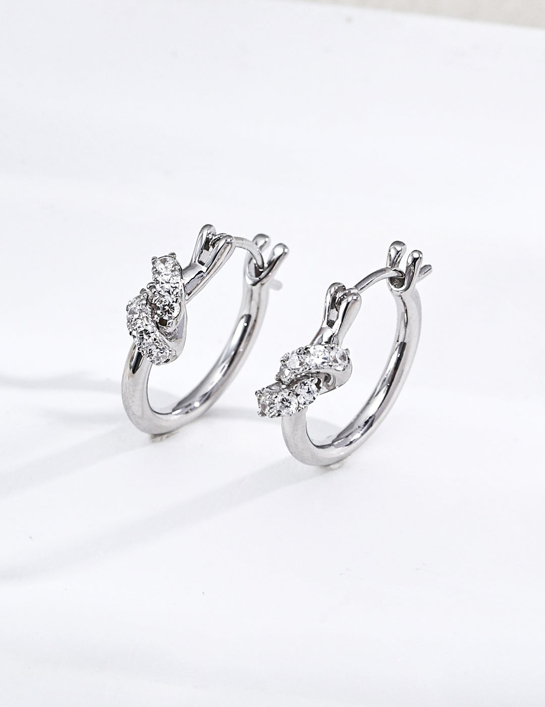 【Lucky Knot】Zirconia Earrings - image 2