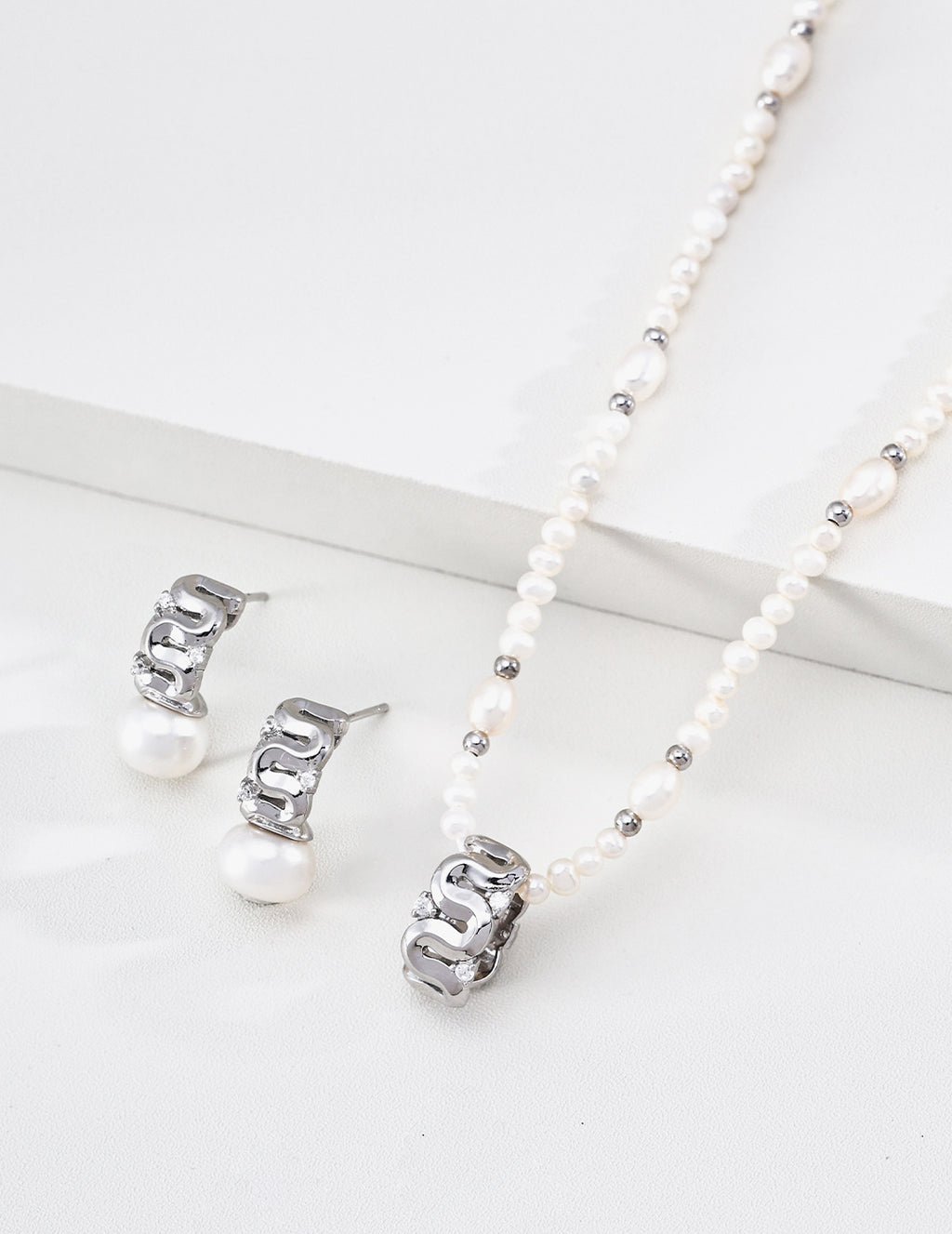 Galaxy Pearl & Zirconia Earrings image 5