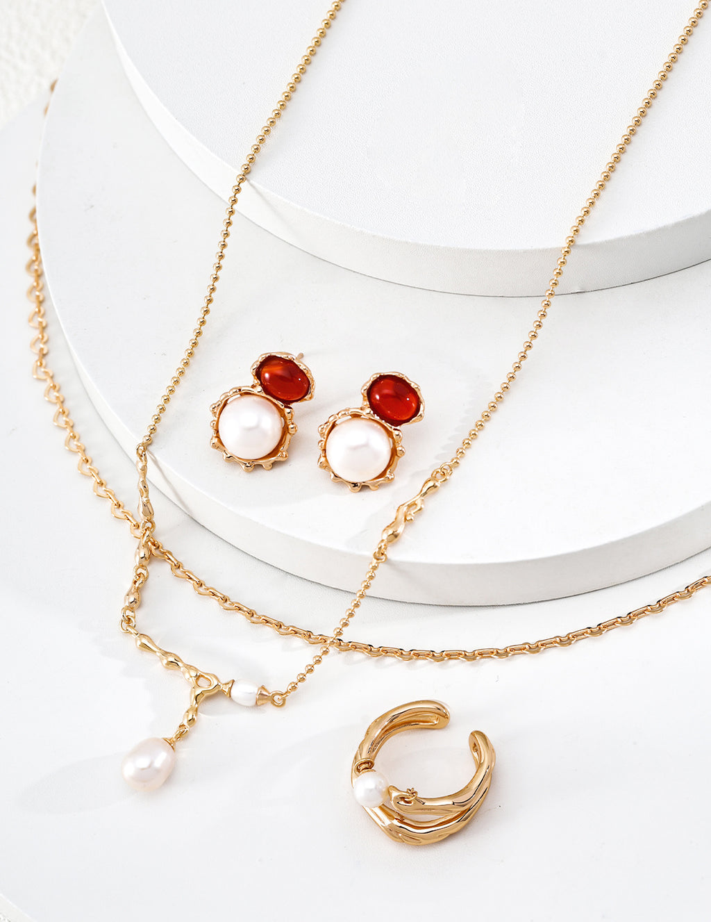 Molten Light Pearl Necklace image 2