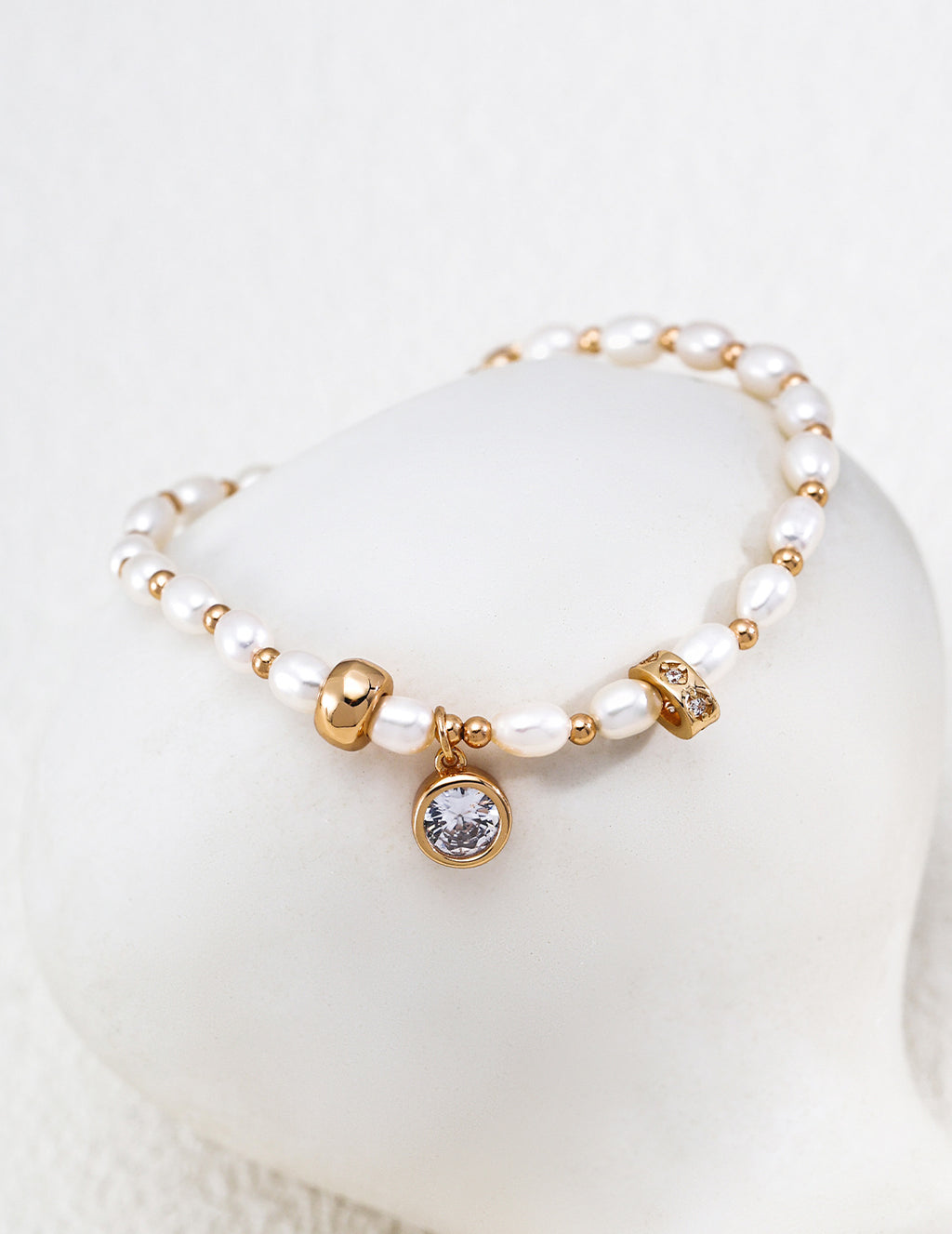 Modern Pearl & Zirconia Bracelet image 7
