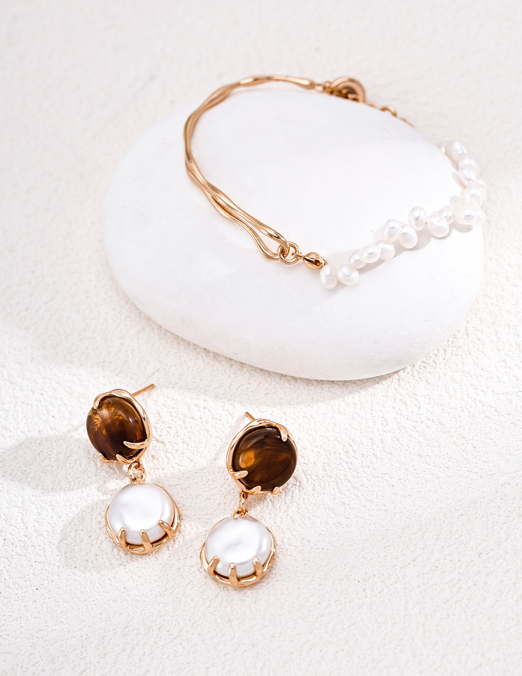 Delicate Pearl Chain Bracelet image 3