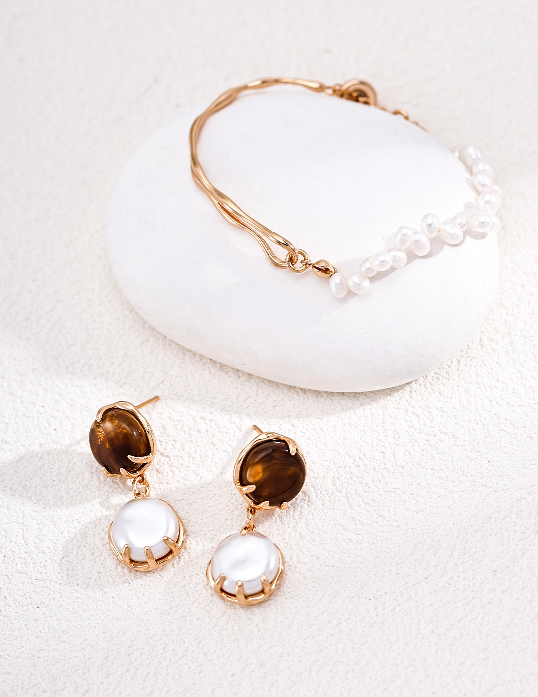 Delicate Pearl Chain Bracelet image 3
