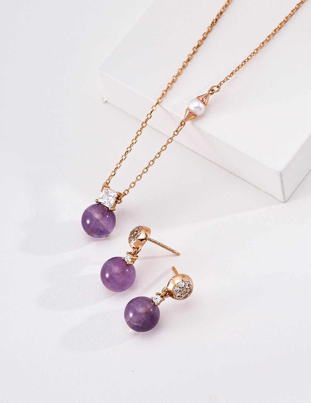 Amethyst Pearl Necklace image 3