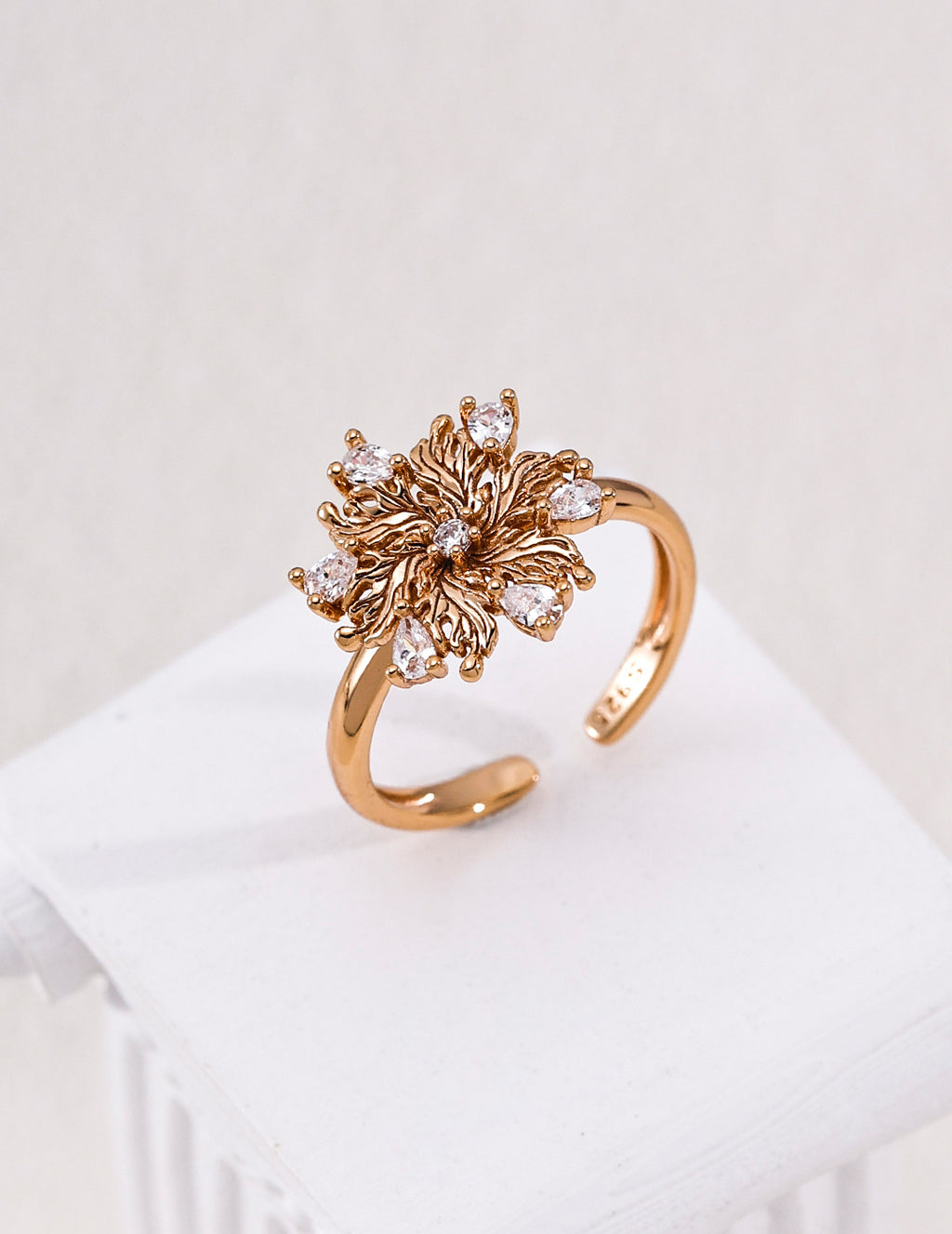 Six-Petal Lily Zirconia Ring image 2