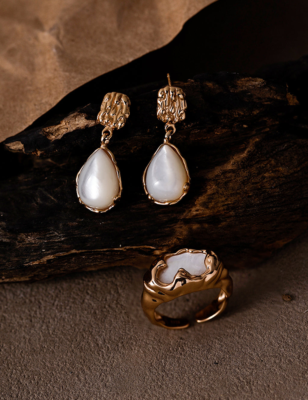Molten Light Mother-of-Pearl Ring image 5