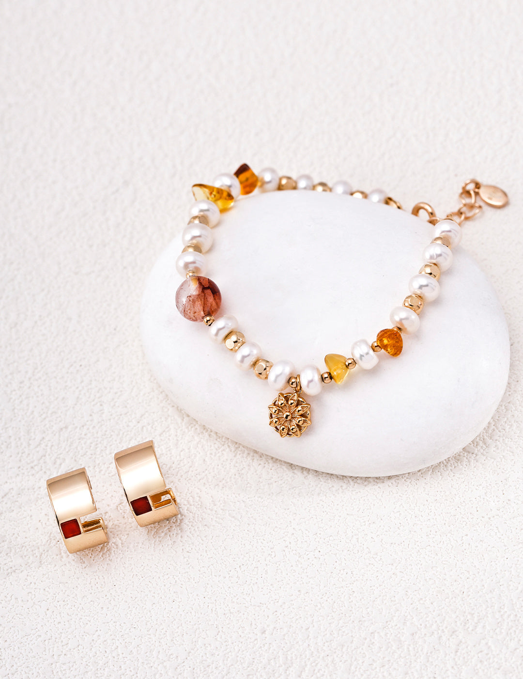 Pearl & Crystal Bracelet image 2