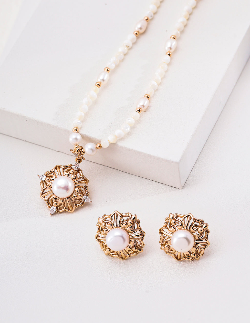 Gothic Floral Mother-of-Pearl & Pearl Necklace image 3
