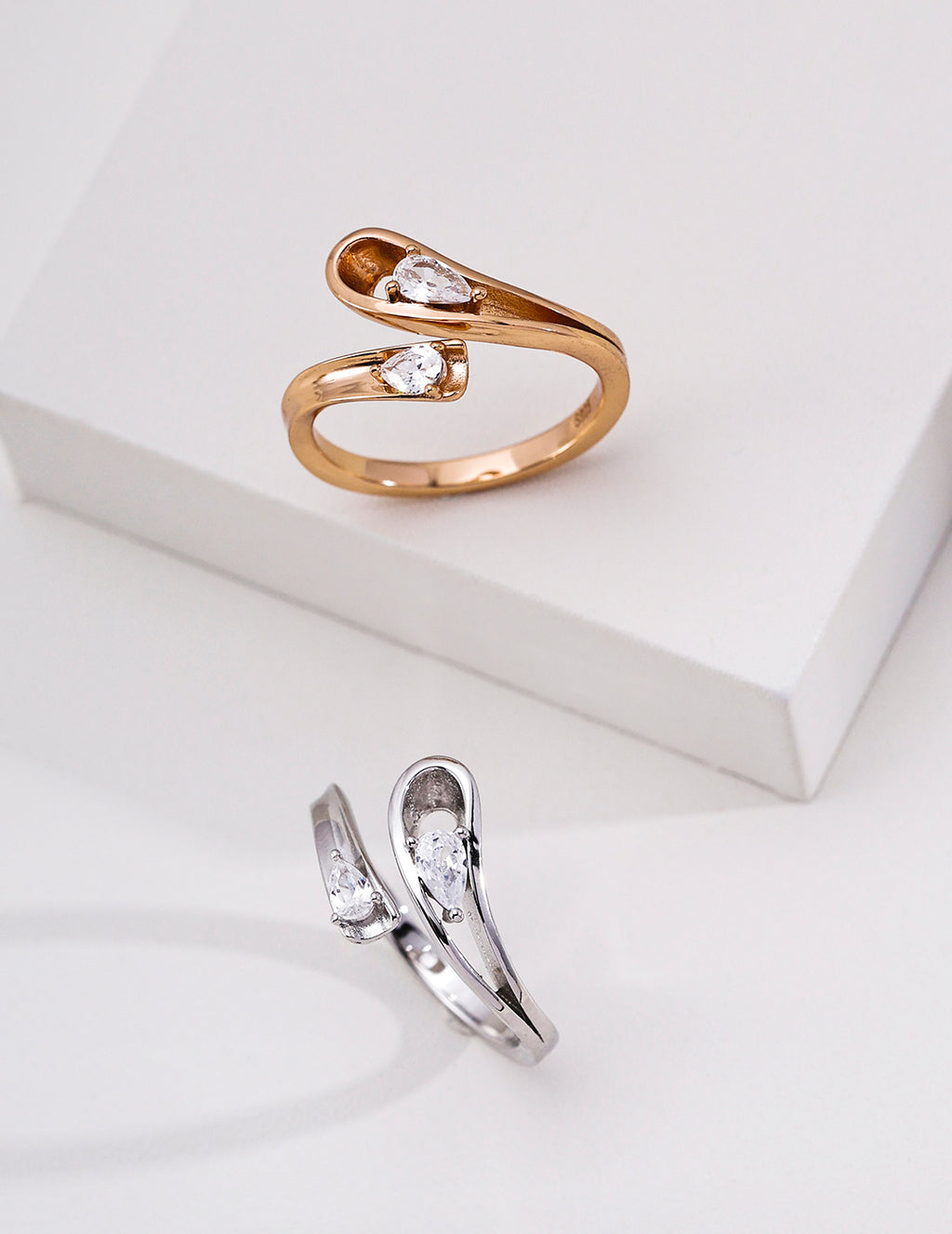 Sculptural Bypass Zirconia Ring image 4