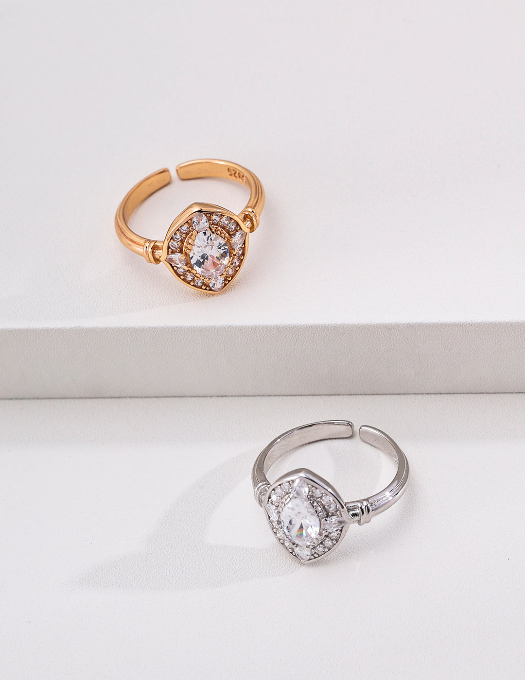 Vintage Halo Zirconia Ring image 3