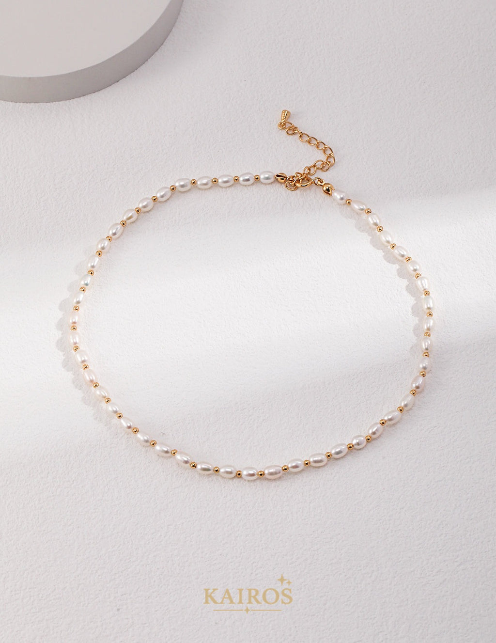 Kairos logo-only cover - Circle Glow Shell Pearl Necklace