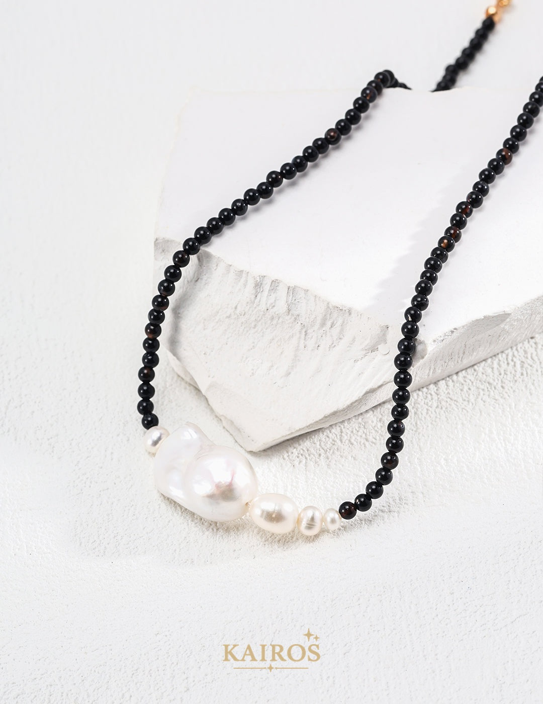 Kairos logo-only cover - Pearl Romance Vintage Necklace