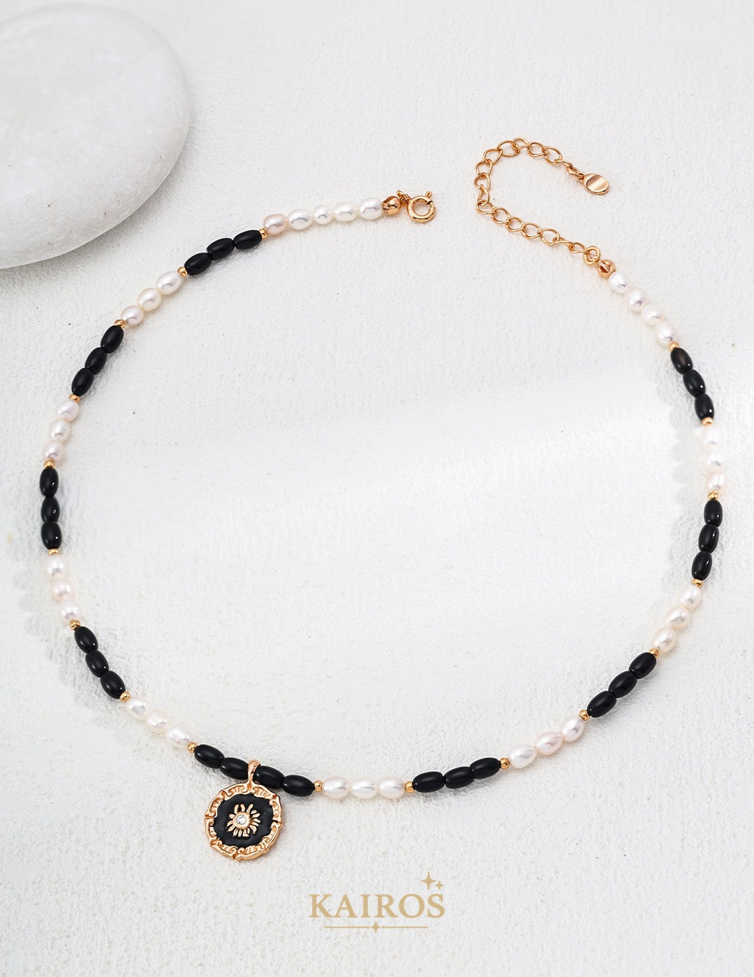 Kairos logo-only cover - Vintage Sparkle Pearl Pendant Necklace