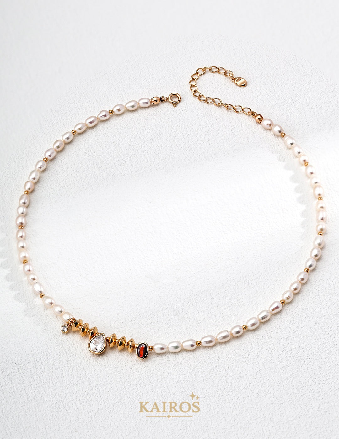 Kairos logo-only cover - Vintage Sparkle Pearl Necklace