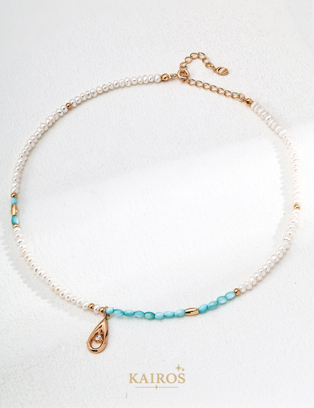 Kairos logo-only cover - Vintage Lumiere Pearl Necklace