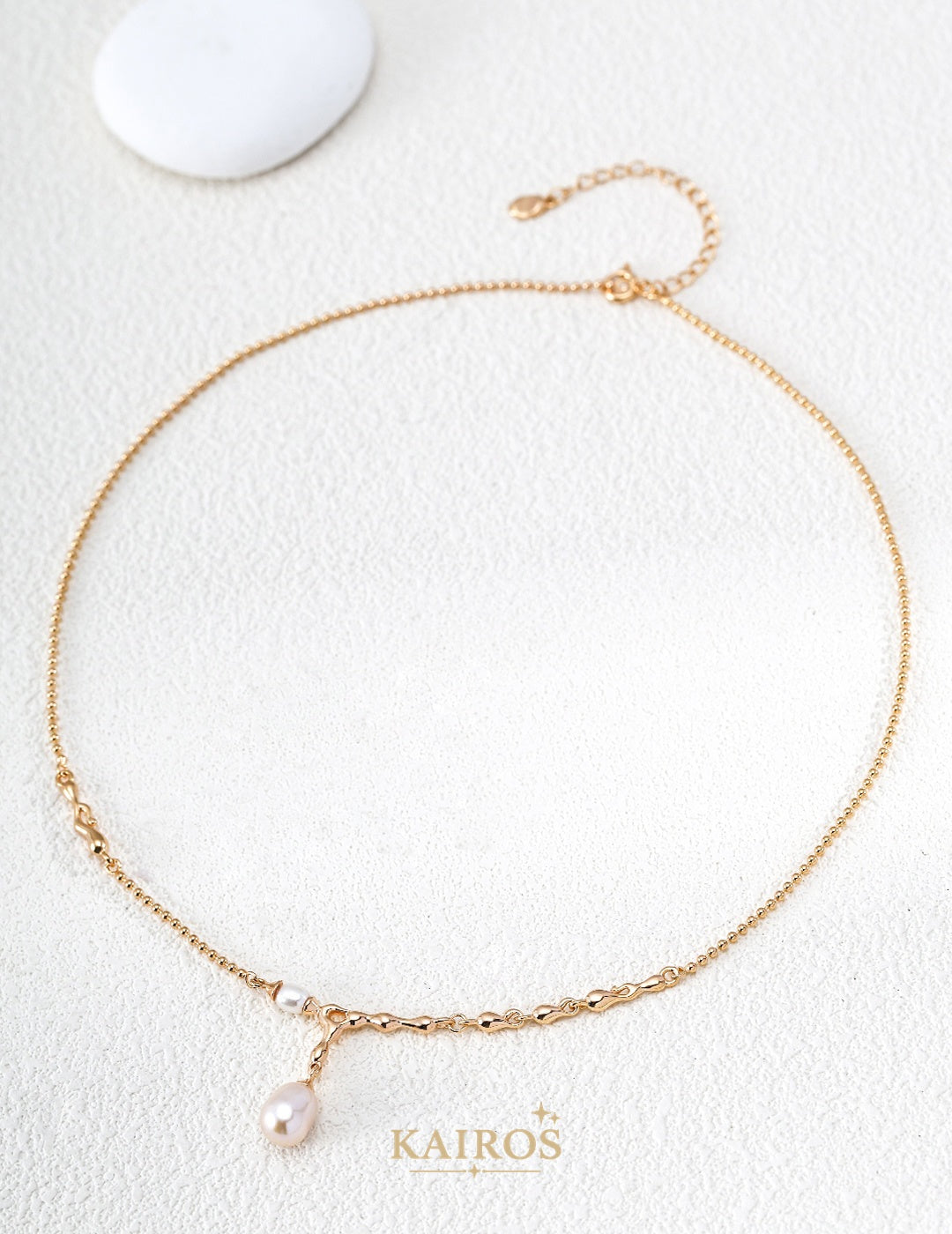 Kairos logo-only cover - Molten Light Pearl Necklace