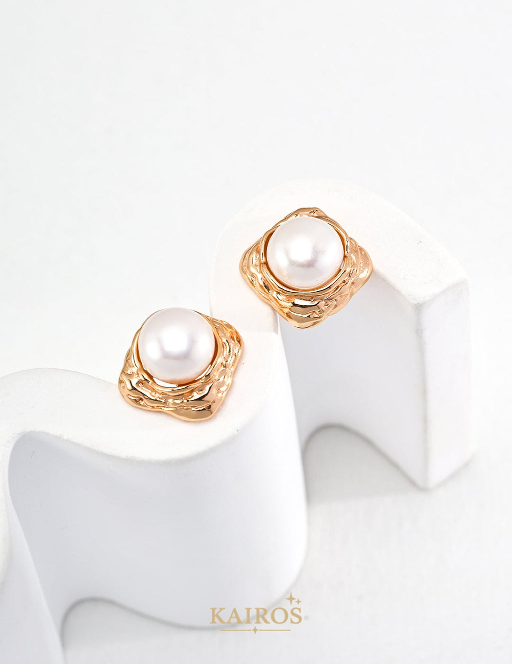 Kairos logo-only cover - Pearl Romance Stud Earrings