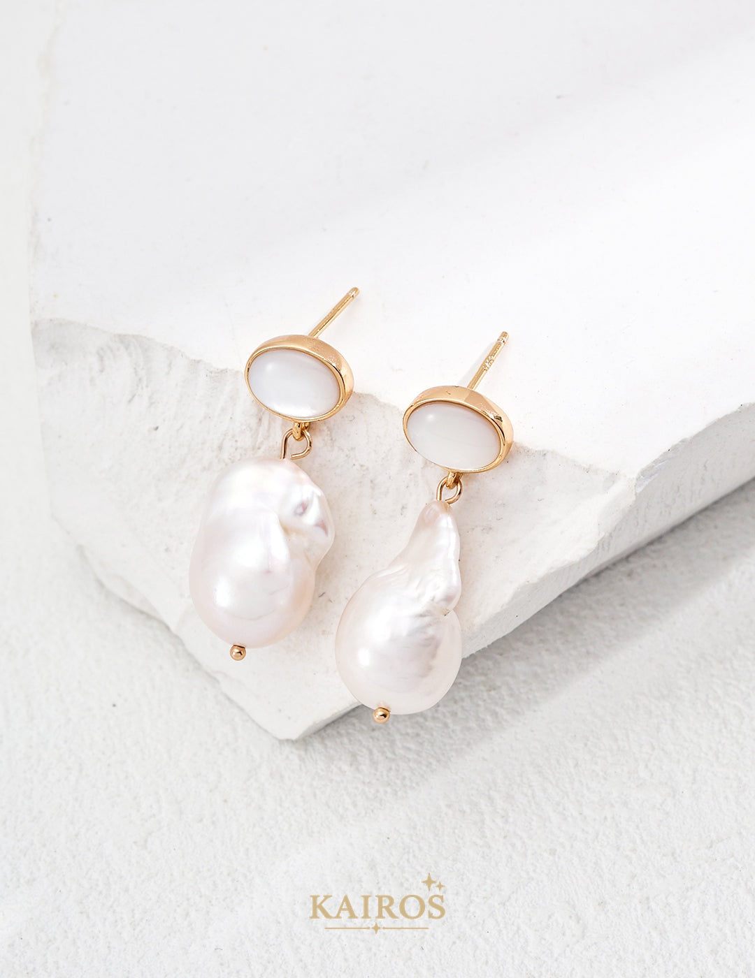 Kairos logo-only cover - Pearl Glow Bloom Earrings