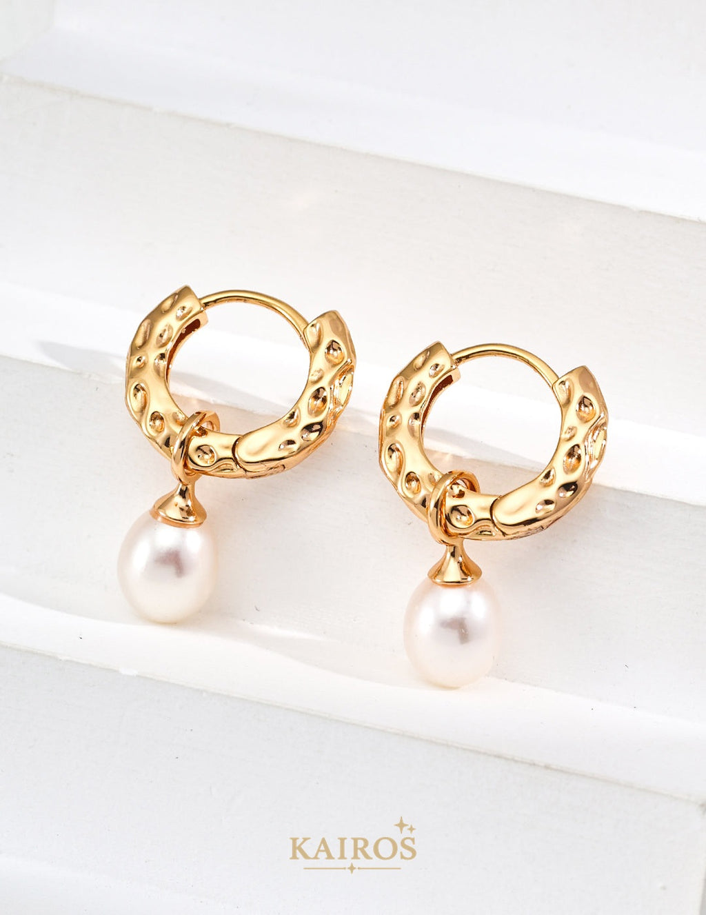 Kairos logo-only cover - Square Halo Pearl Grace Stud Earrings