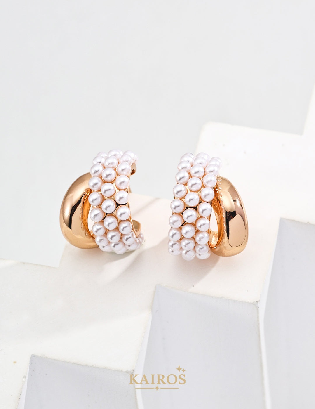 Kairos logo-only cover - Pearl Light Shell Pearl Earrings