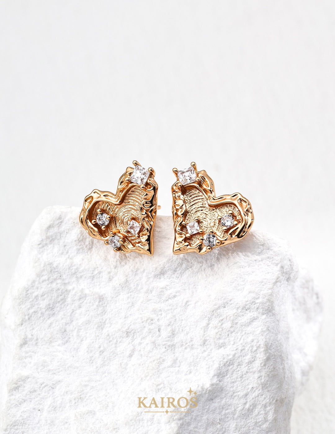 Kairos logo-only cover - Fingerprint Heart Light Earrings