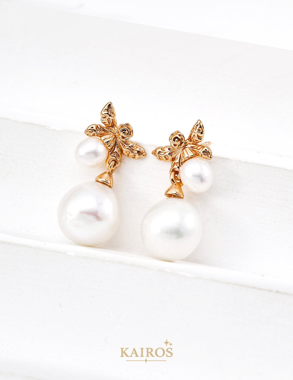 Kairos logo-only cover - Pearl Glow Serenity Earrings