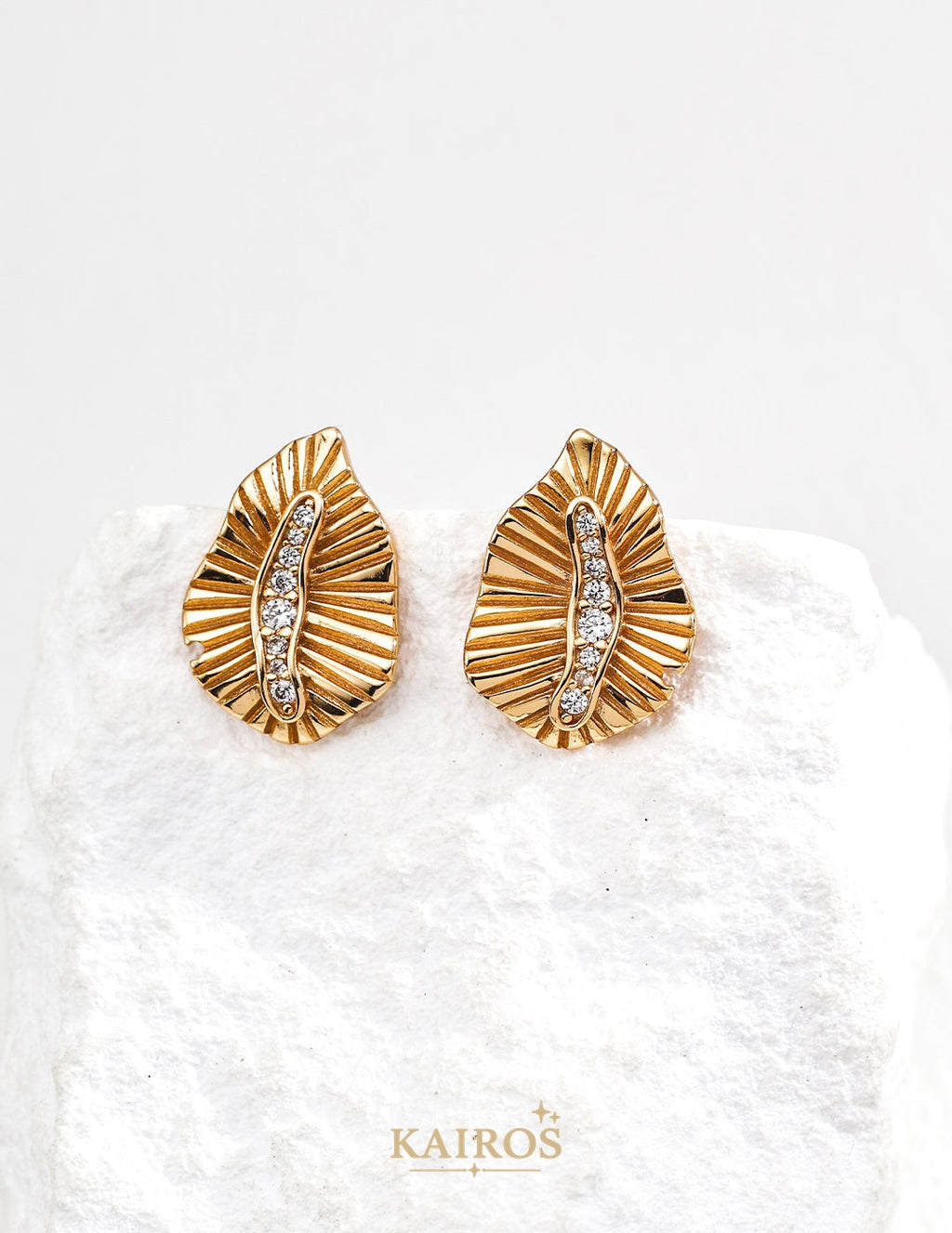 Kairos logo-only cover - Vintage Sparkle Earrings