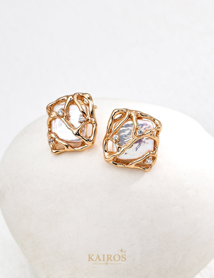 Vintage Light Pearl Sparkle Earrings
