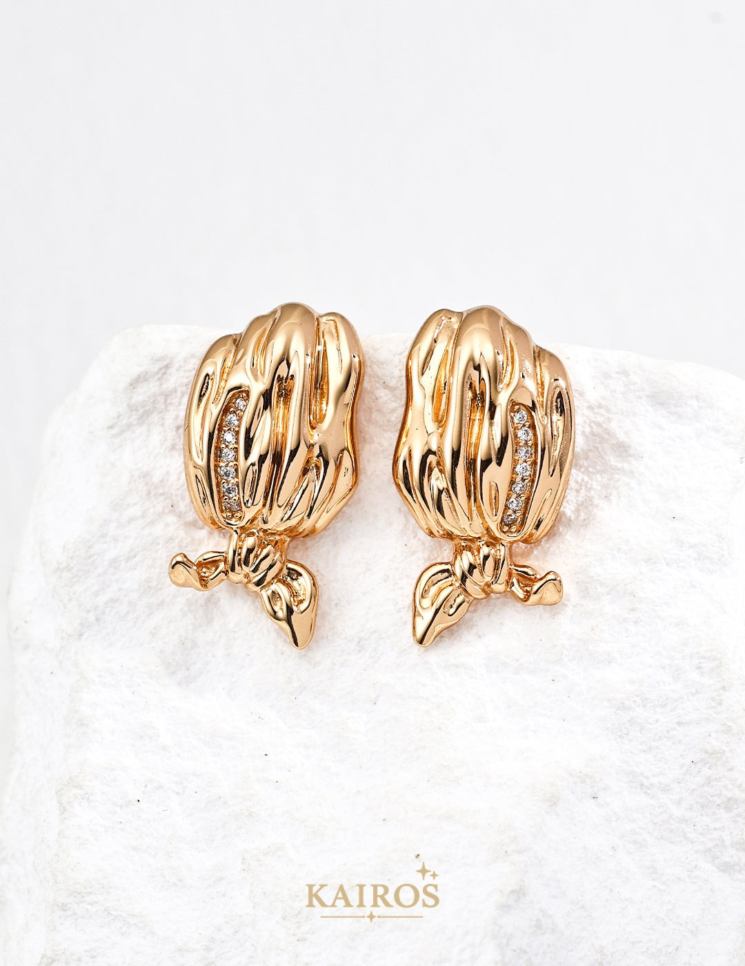 Kairos logo-only cover - Square Halo Lumiere Stud Earrings