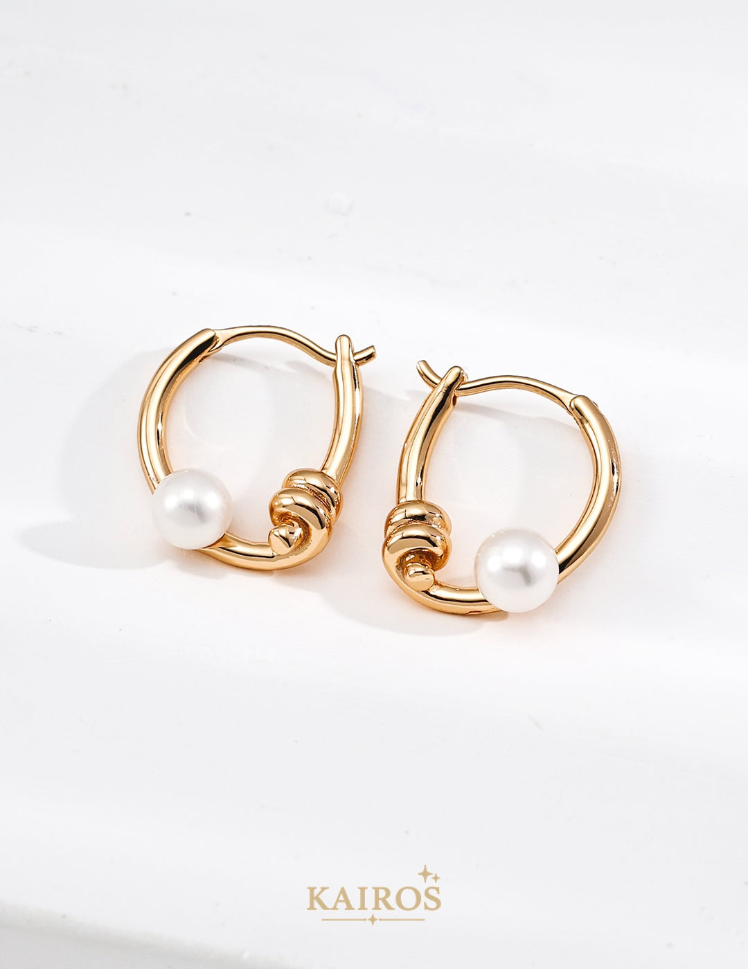 Kairos logo-only cover - Arc Pearl Earrings