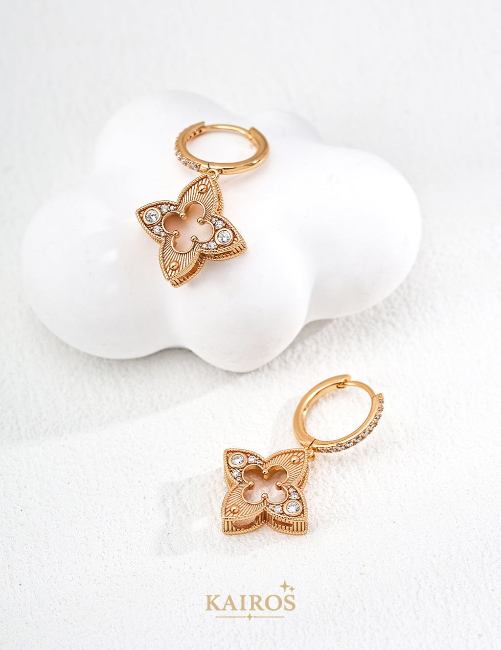 Kairos logo-only cover - Clover Fortune Light Earrings