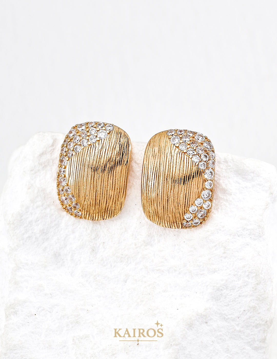 Kairos logo-only cover - Square Halo Sparkle Light Earrings