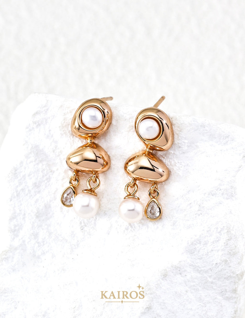 Kairos logo-only cover - Golden Dew Pearl Stud Earrings