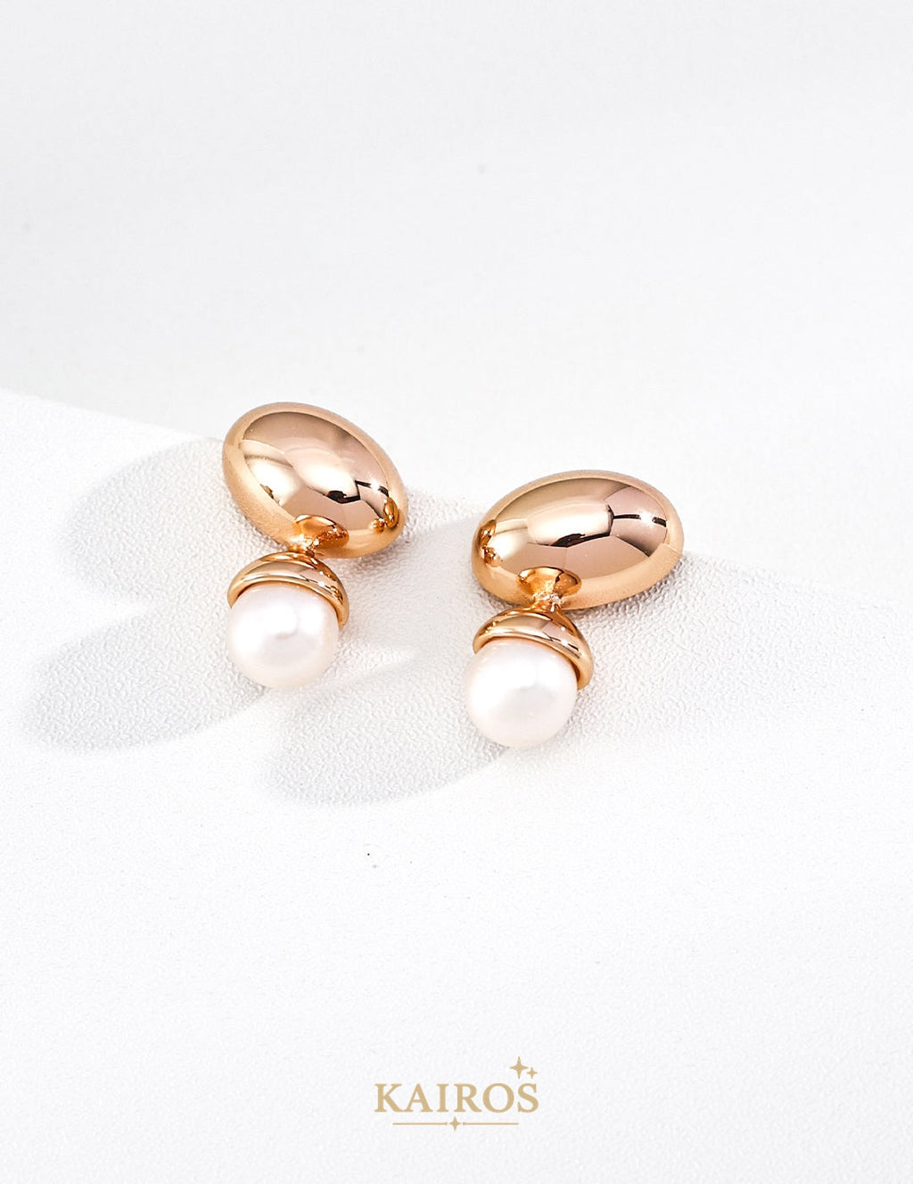 Kairos logo-only cover - Golden Dew Pearl Radiance Stud Earrings