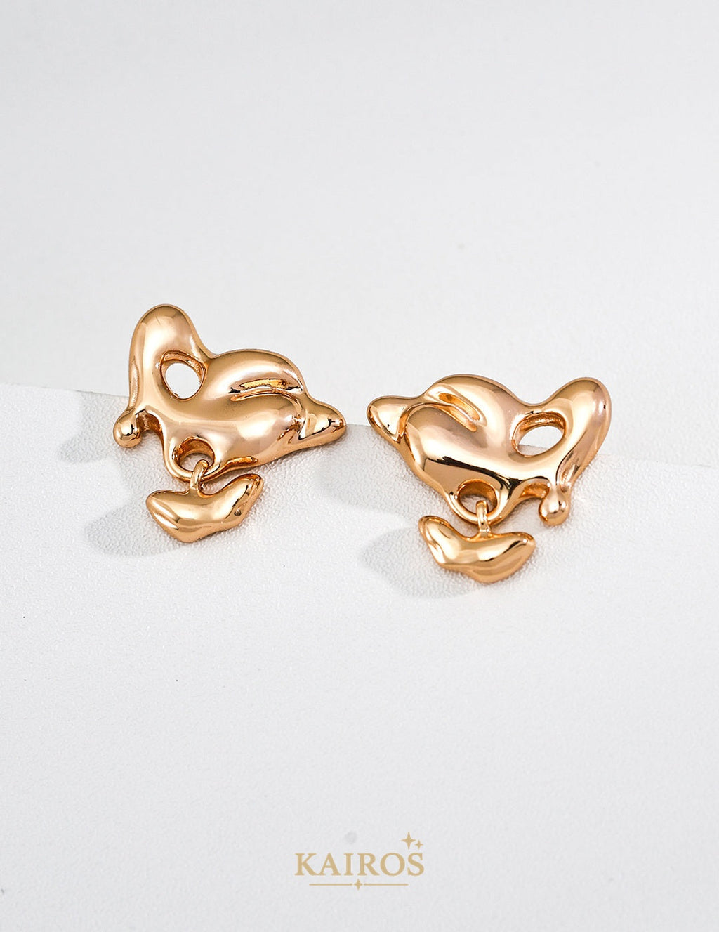 Kairos logo-only cover - Lava Bloom Stud Earrings