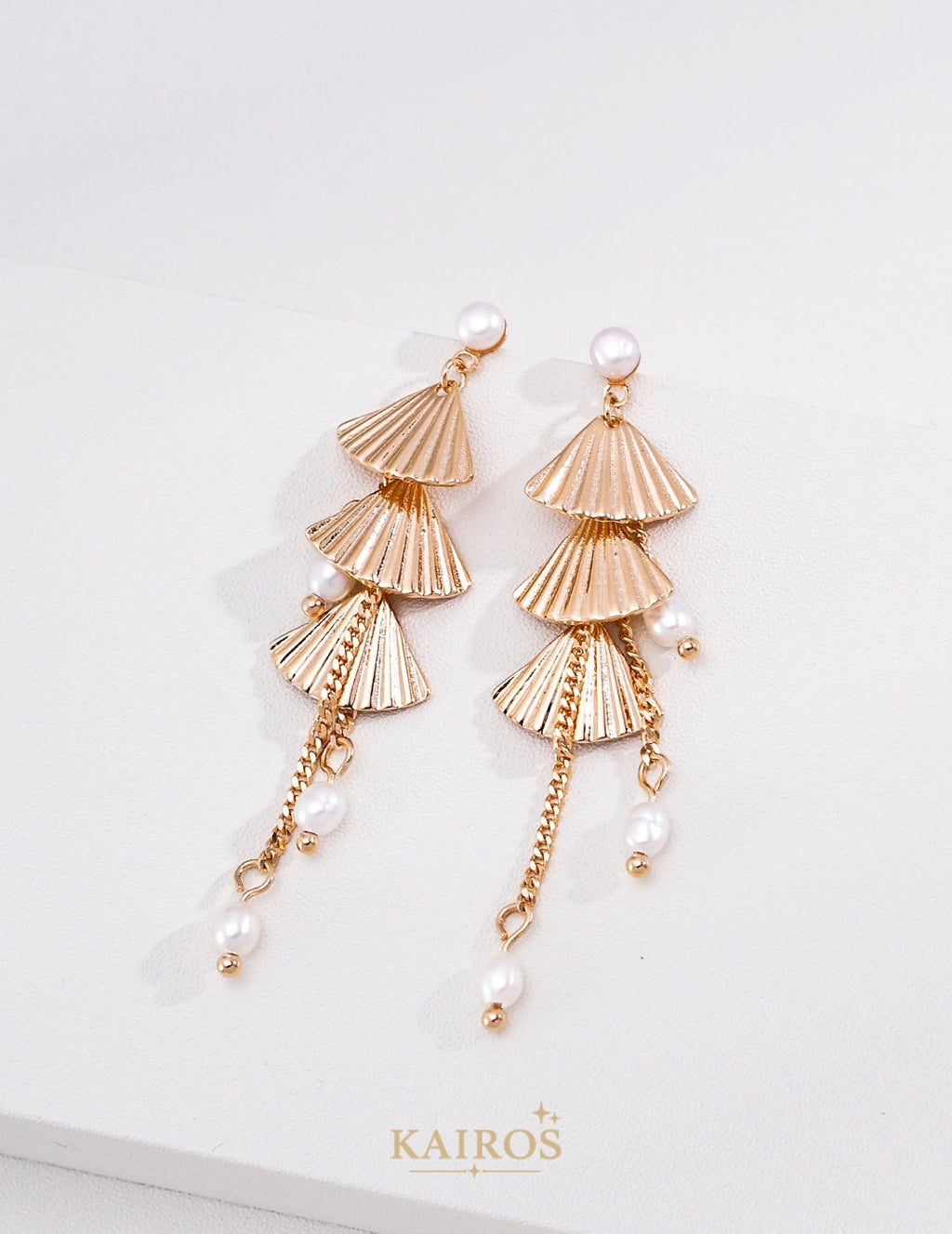 Kairos logo-only cover - Folding Fan Pearl Drop Earrings