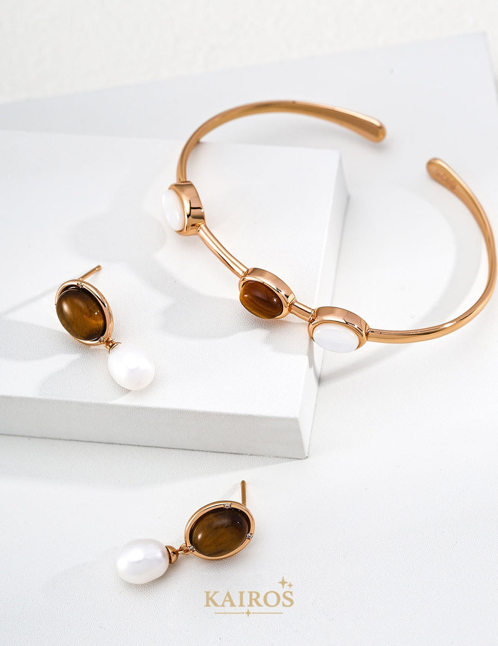Kairos logo-only cover - Pearl Grace Earrings