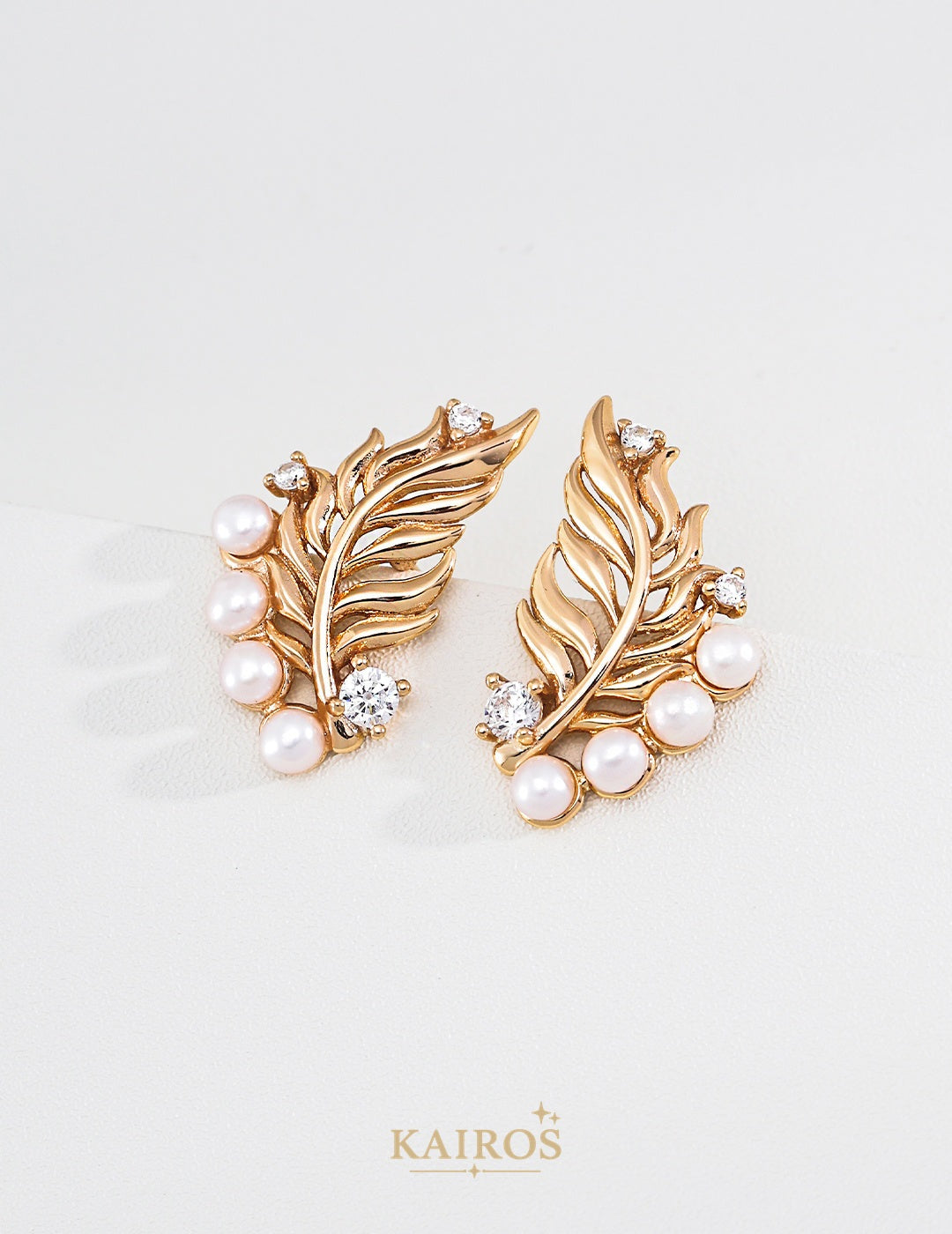Kairos logo-only cover - Vintage Pearl & Zirconia Earrings