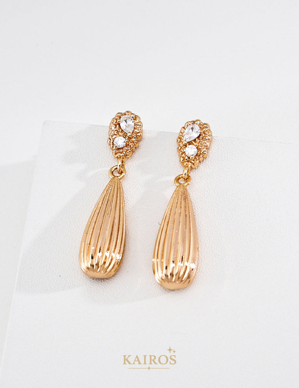 Kairos logo-only cover - Vintage Zirconia Drop Earrings