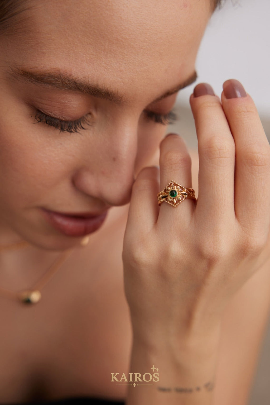 Kairos logo-only cover - Vintage Radiance Bloom Ring
