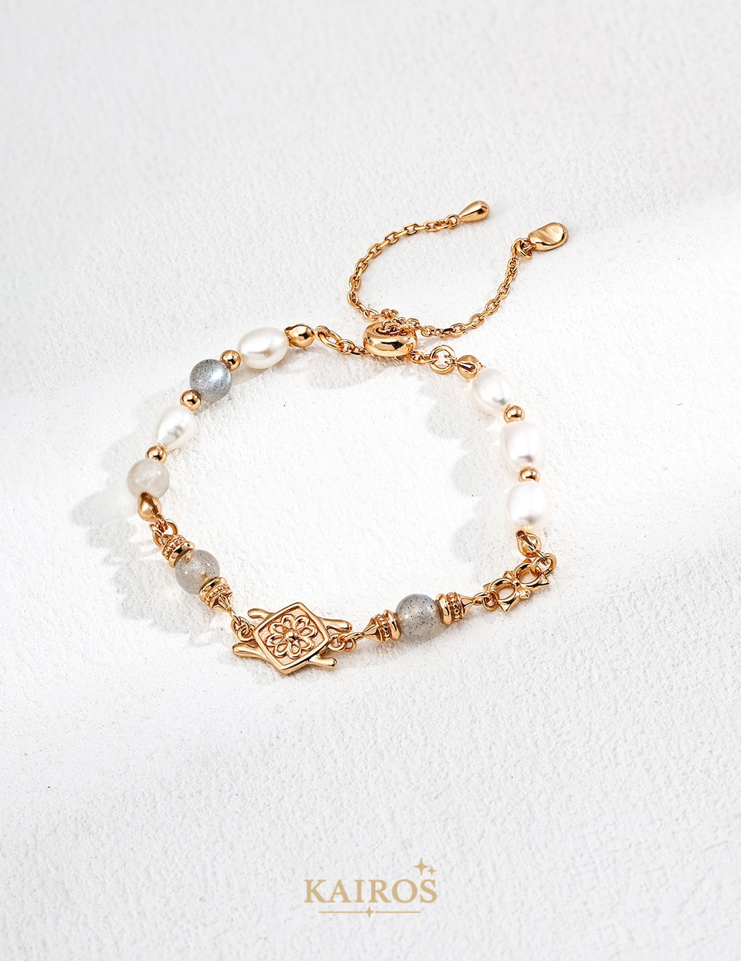 Kairos logo-only cover - Pearl Romance Fortune Bracelet