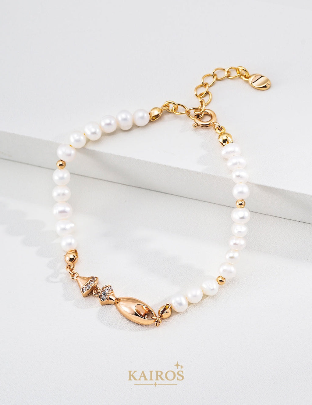 Kairos logo-only cover - Fortune Fish Pearl Bracelet