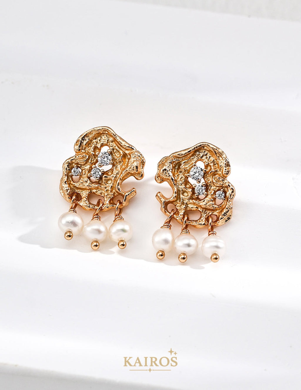 Kairos logo-only cover - Square Halo Pearl Lumiere Earrings