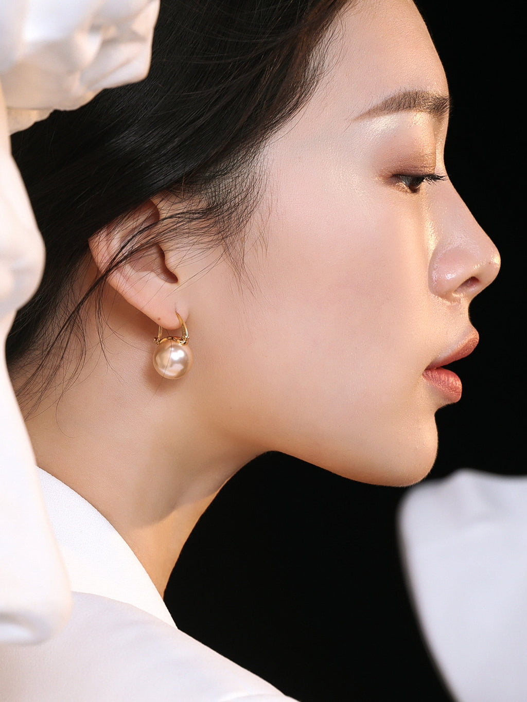 Pearl Earrings image 3