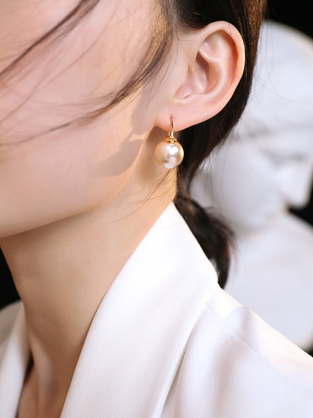Pearl Earrings image 2
