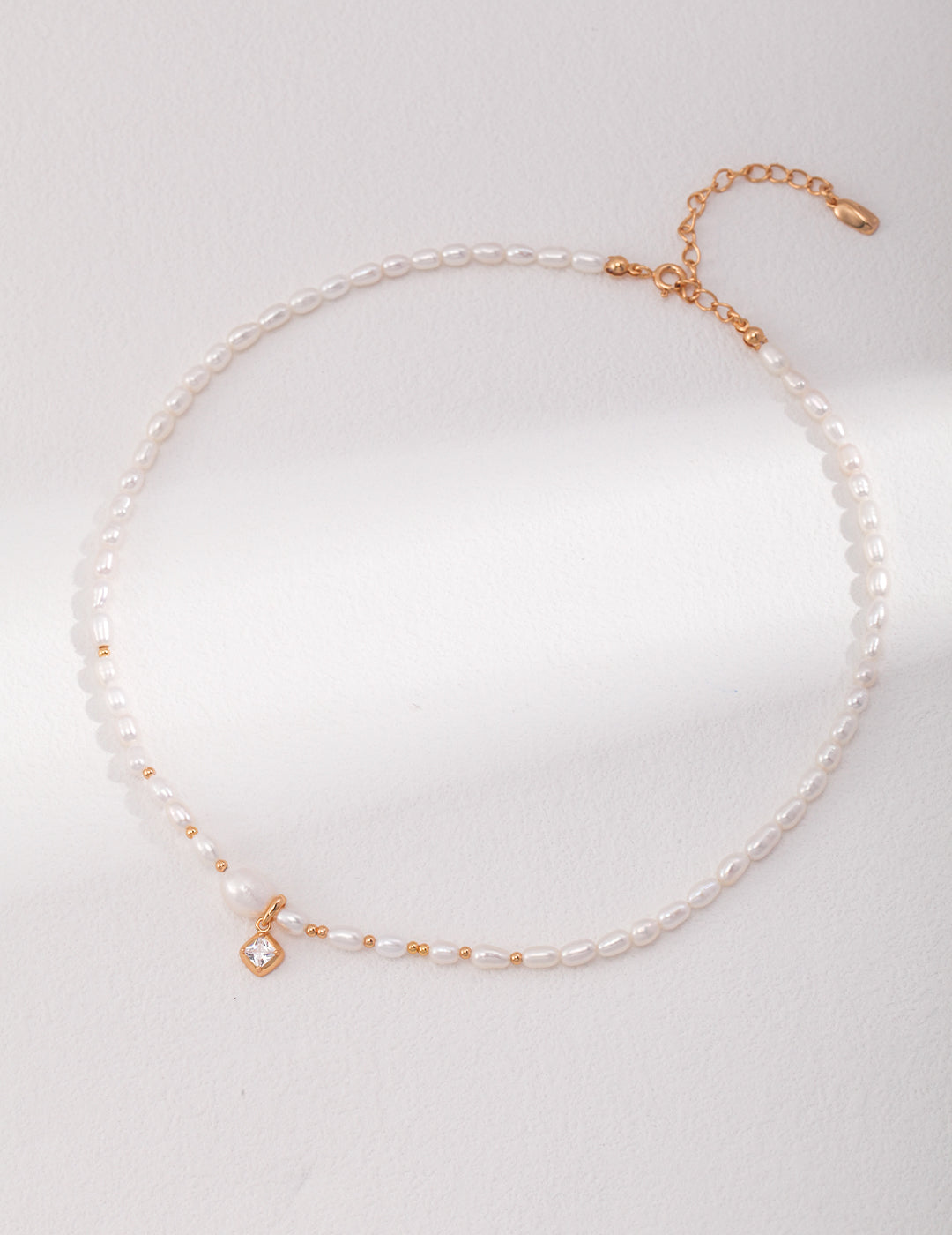 Flora Pearl Necklace image 2